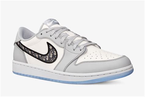 dior air jordan preis|jordan 1 Dior low price.